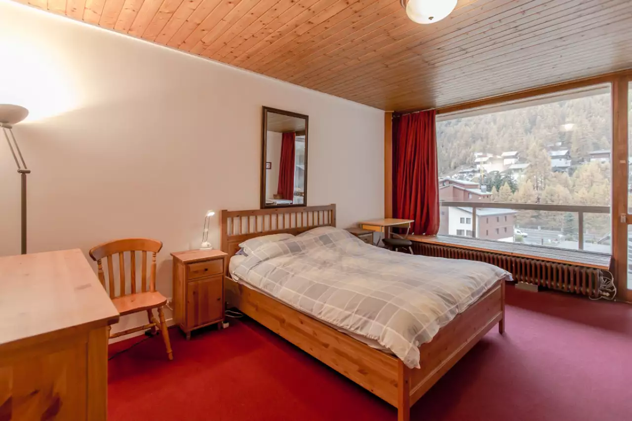 Comfortable flat · Near the center · 5 mins from the slopes
